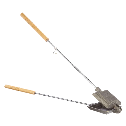 Woods™ Cast Iron Non-Stick Camping Sandwich Toaster W/ Long Handle, 4x4-in 3 Woods™ Cast Iron Non-Stick Camping Sandwich Toaster W/ Long Handle, 4x4-in