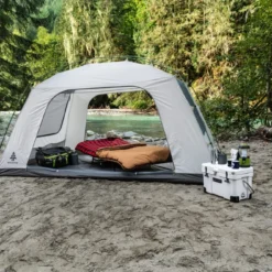 Woods ARCTIC Roto-Moulded Cooler, With Handle, 20-L, Arctic White -Woods Shop woods roto cooler 20l 3643a694 9b37 4d83 9b1d c97c1120c18f